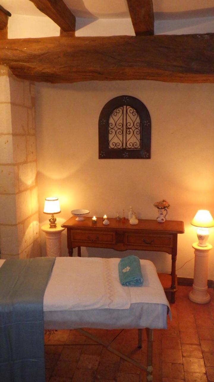 Le Manoir De La Baldette Bed & Breakfast Gennes-Val-de-Loire ภายนอก รูปภาพ