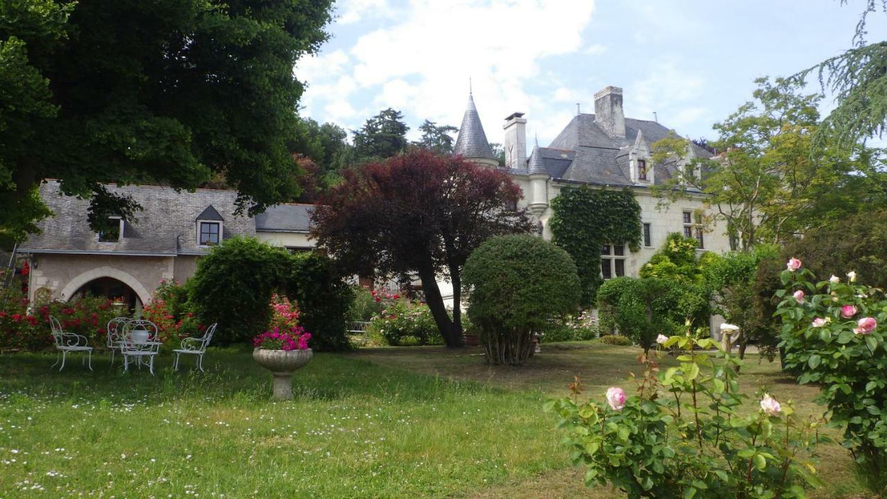 Le Manoir De La Baldette Bed & Breakfast Gennes-Val-de-Loire ภายนอก รูปภาพ